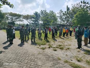 Koramil 0813-17/Kalitidu Bojonegoro Bersama Forkopimcam Gelar Kerja Bakti